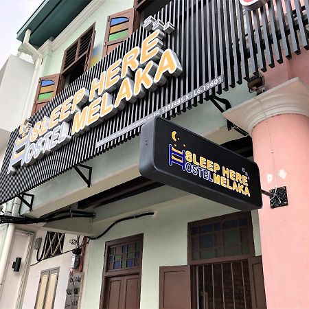 Sleep Here Hostel, Melaka Экстерьер фото