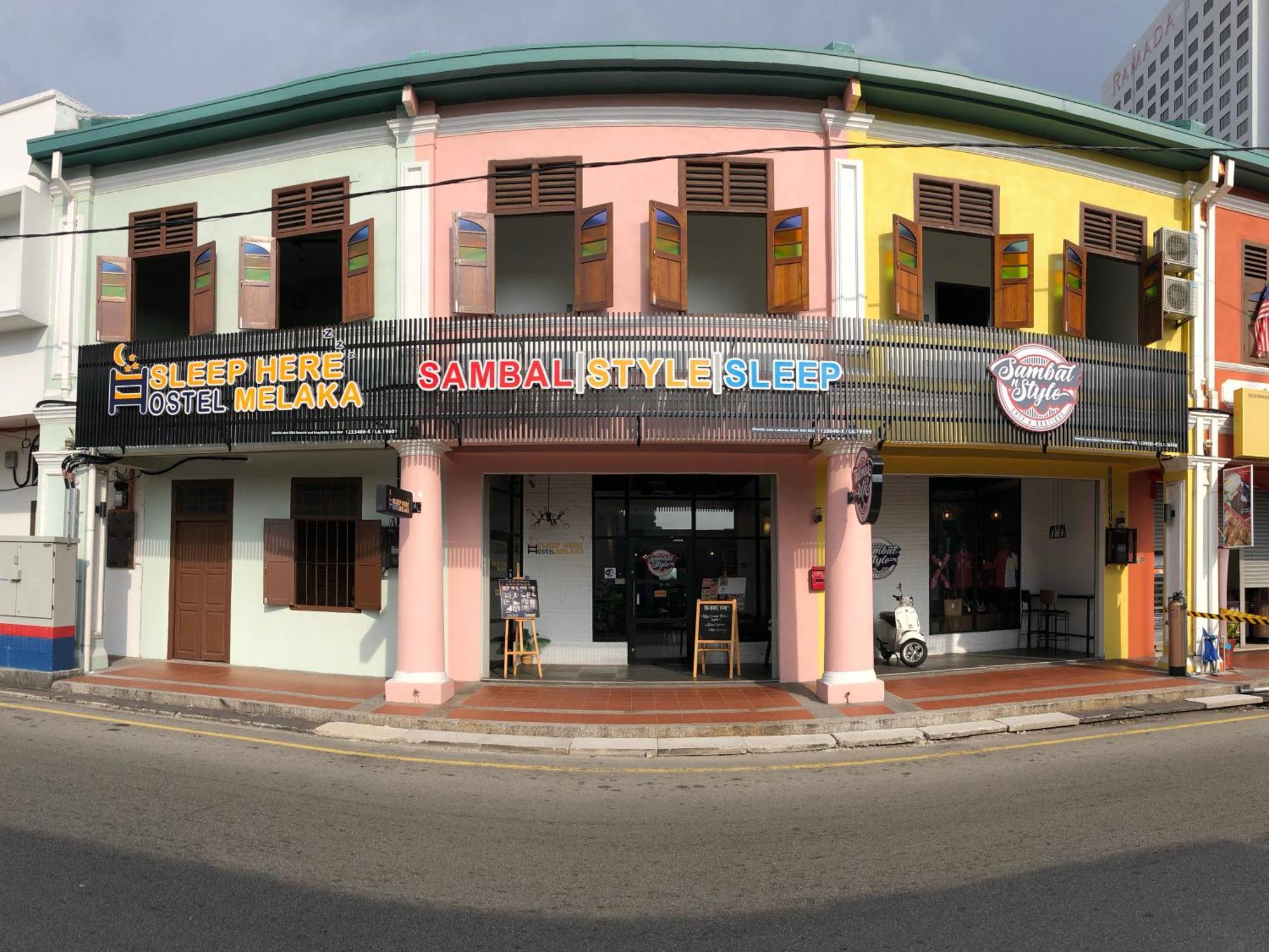 Sleep Here Hostel, Melaka Экстерьер фото